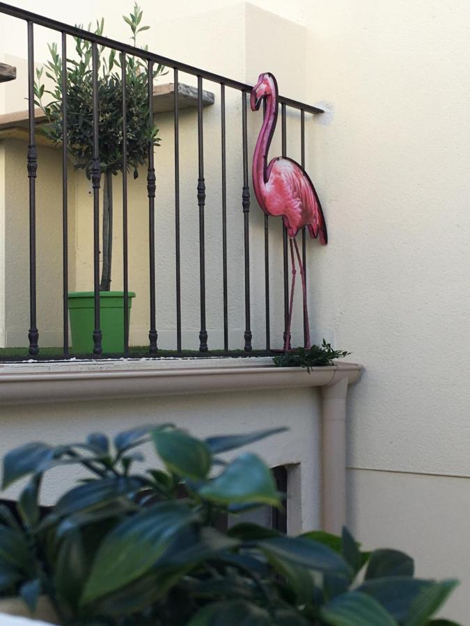 Ô 36 Rempart Sud B&B Aigues-Mortes Exterior foto
