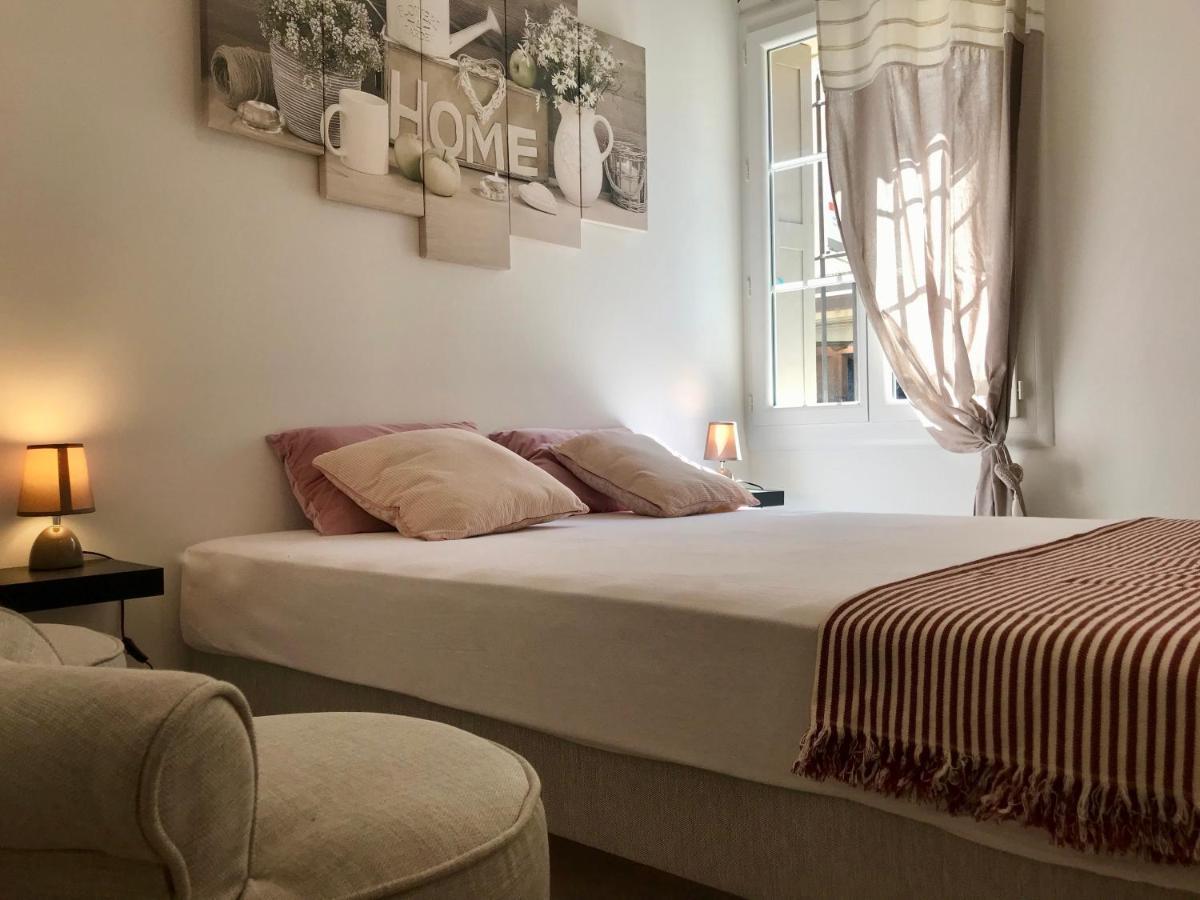 Ô 36 Rempart Sud B&B Aigues-Mortes Exterior foto