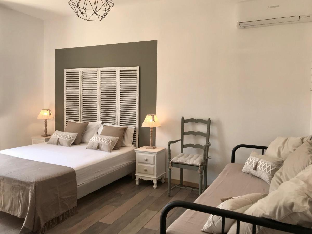 Ô 36 Rempart Sud B&B Aigues-Mortes Exterior foto