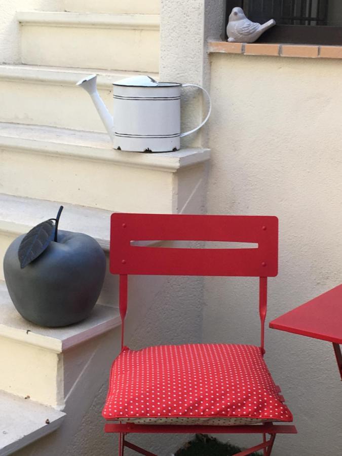Ô 36 Rempart Sud B&B Aigues-Mortes Exterior foto